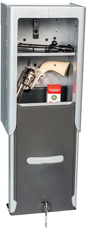 Vegghengt skap åpent